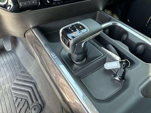 Certified 2024 Chevrolet Silverado 1500 LTZ AWD/4WD image 16