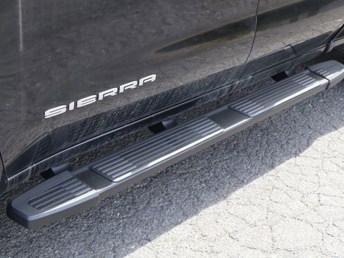 New 2026 GMC Sierra 1500 SLE w/ Preferred Package AWD/4WD image 8