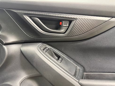 Used 2018 Subaru Impreza 2.0i AWD/4WD image 26