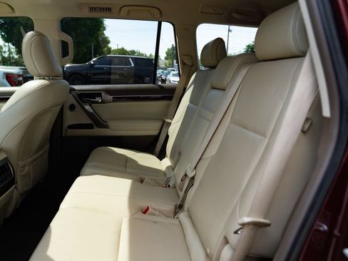 Used 2016 Lexus GX 460 Luxury AWD/4WD image 22