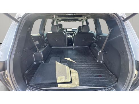 Used 2024 Kia Telluride AWD image 12
