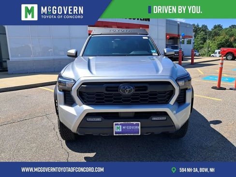 Used 2025 Toyota Tacoma TRD Off-Road AWD/4WD image 8
