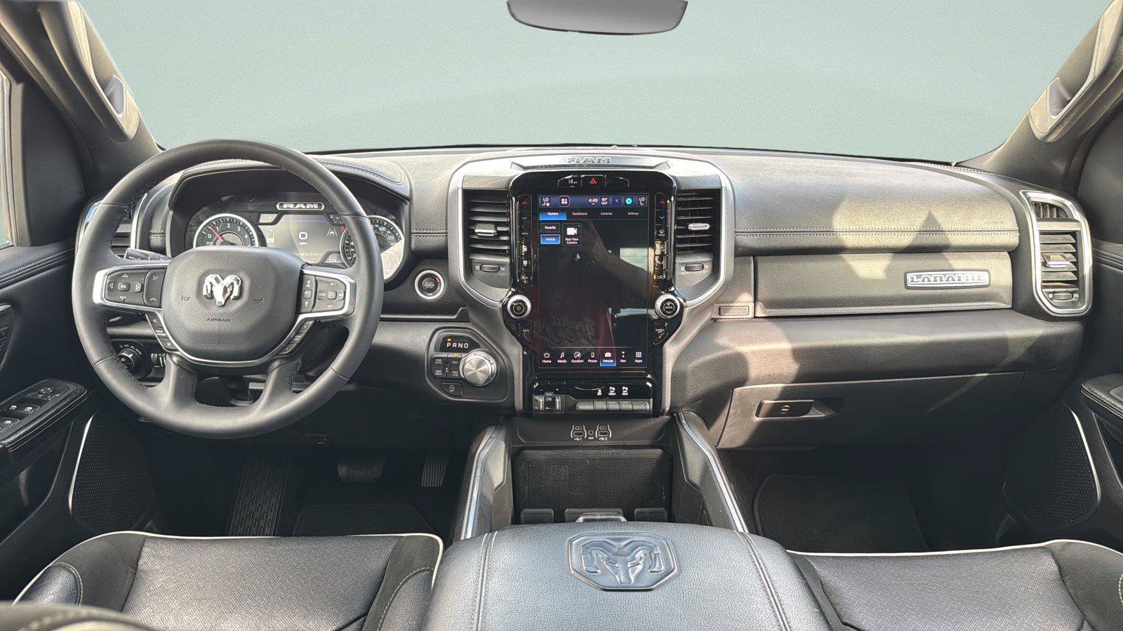 Used 2025 RAM 1500 Laramie w/ Sport Appearance Package AWD/4WD image 22