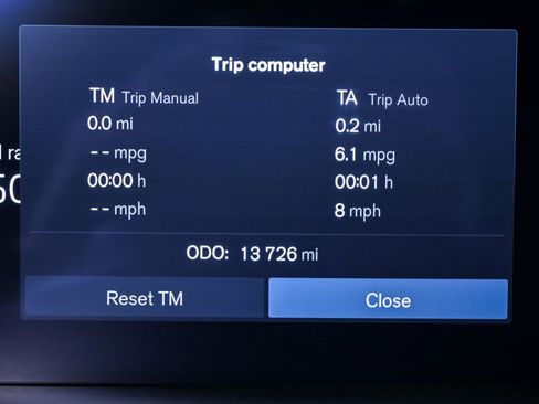 Used 2025 Volvo V60 B5 Cross Country Plus image 13