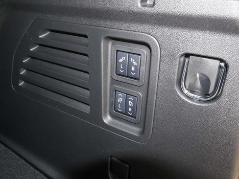 New 2027 GMC Acadia Denali Ultimate w/ LPO, Floor Liner Package AWD/4WD image 7