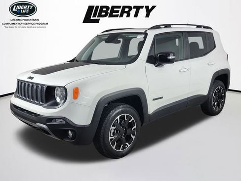 Used 2023 Jeep Renegade Latitude w/ Sun/Sound Group AWD/4WD image 7