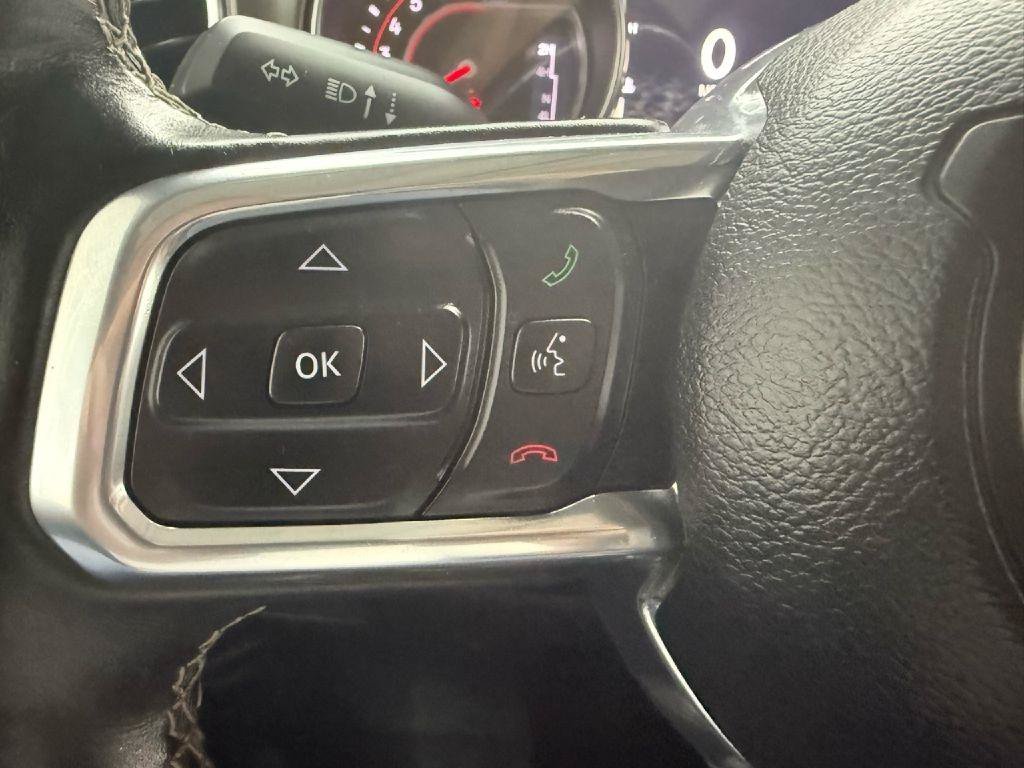 Used 2021 Jeep Wrangler Unlimited Rubicon w/ Cold Weather Group AWD/4WD image 14