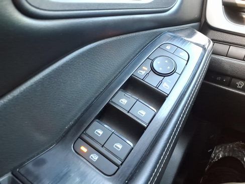 Certified 2023 Nissan Rogue SV w/ SV Premium B Package FWD image 20