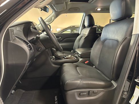 Used 2023 INFINITI QX80 Luxe w/ Cargo Package AWD/4WD image 12
