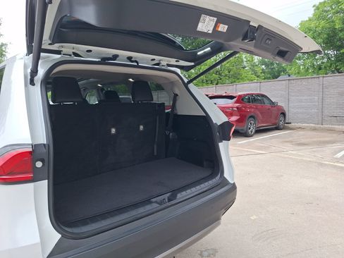 Used 2024 Toyota Grand Highlander Limited FWD image 35