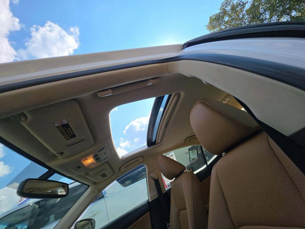 Used 2016 Lexus IS 200t w/ Premium Package RWD image 8