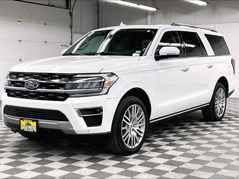 Used 2024 Ford Expedition Max Limited image 12