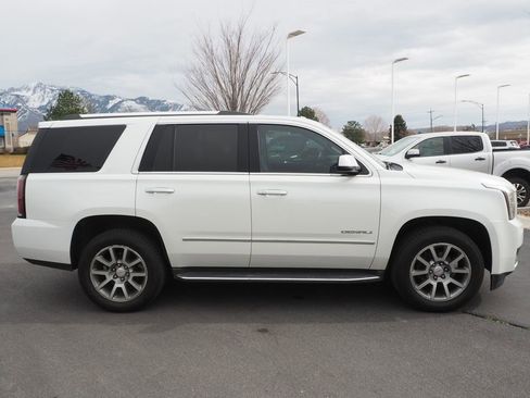 Used 2016 GMC Yukon Denali image 4
