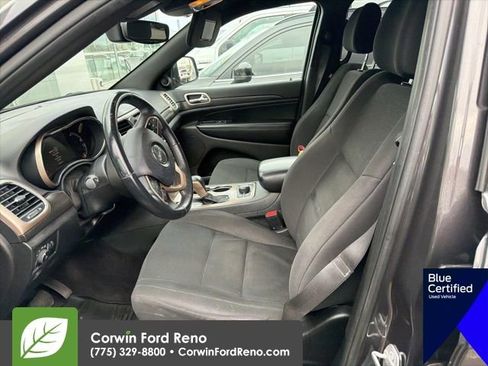 Used 2017 Jeep Grand Cherokee Laredo w/ Quick Order Package 23E image 11