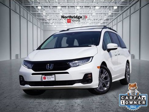 Used 2025 Honda Odyssey Touring image 1