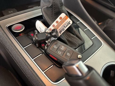 Used 2020 Volkswagen Passat 2.0T R-Line image 19