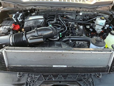 Used 2025 Ford F350 XLT w/ FX4 Off-Road Package image 27