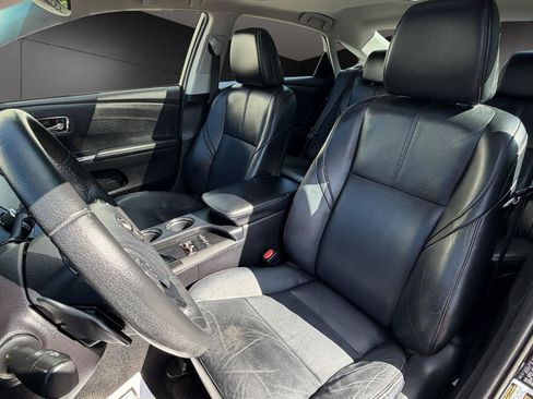 Used 2017 Toyota Avalon XLE Premium w/ All Weather Liner Package FWD image 9