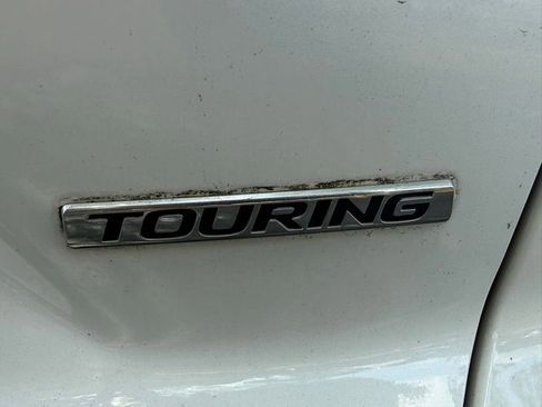 Certified 2019 Honda CR-V Touring image 24