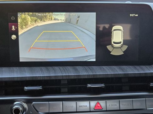 Certified 2025 Kia Telluride EX w/ EX Captain's Chair Package image 16