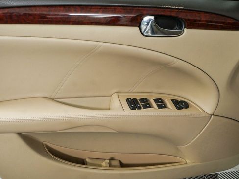 Used 2008 Buick Lucerne CXL w/ Driver Confidence Package FWD image 6