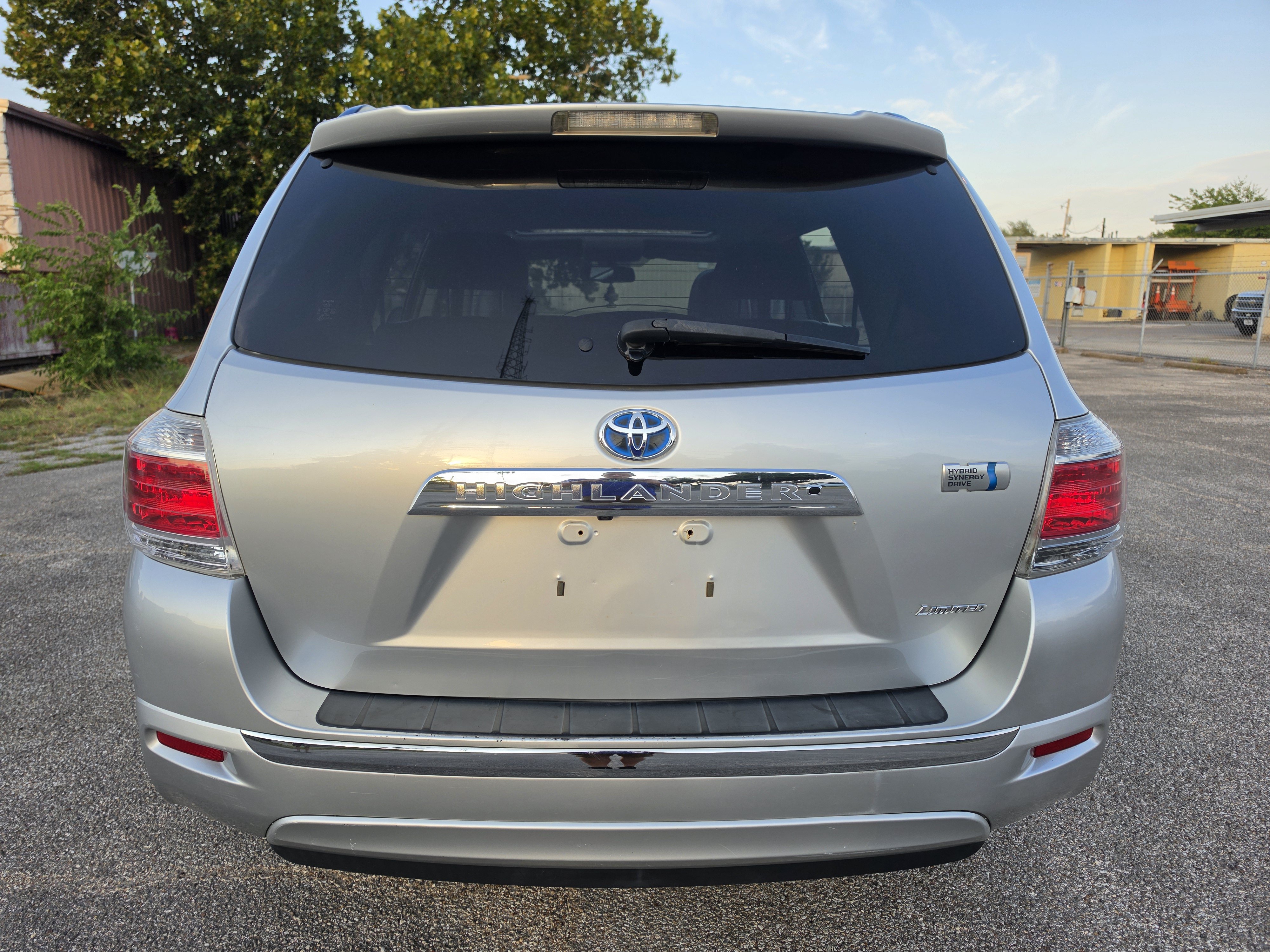 Used 2012 Toyota Highlander Limited AWD/4WD image 6