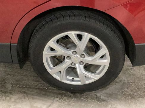 Used 2018 Chevrolet Equinox Premier image 7
