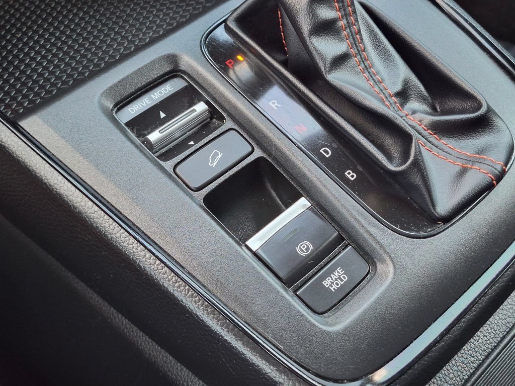 Used 2025 Honda CR-V Sport image 32