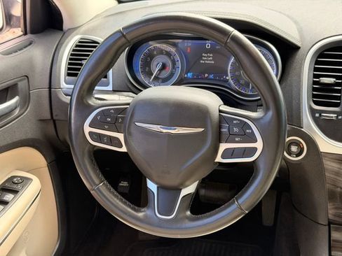 Used 2017 Chrysler 300 Limited w/ Value Package RWD image 16