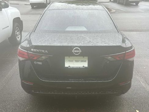 Used 2025 Nissan Sentra S FWD image 3