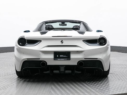 Certified 2019 Ferrari 488 Spider image 8