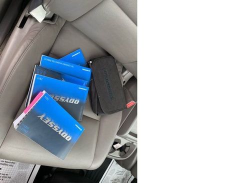 Used 2014 Honda Odyssey Touring Elite image 26