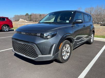 Used 2024 Kia Soul LX w/ Option Group 015