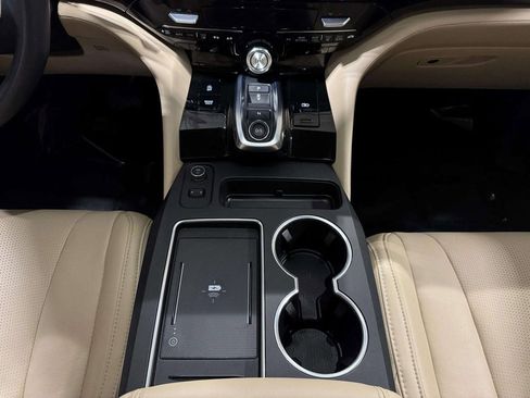 Used 2025 Acura MDX w/ Technology Package image 16