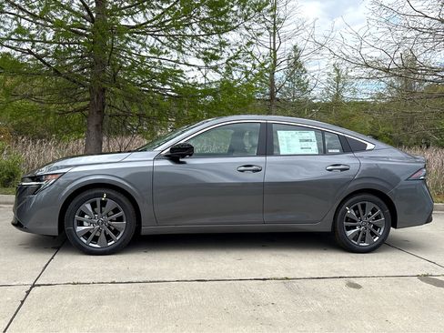 New 2026 Nissan Sentra SL w/ Floor Mat Package FWD image 28
