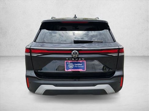 Used 2026 Volkswagen Tiguan S FWD image 7