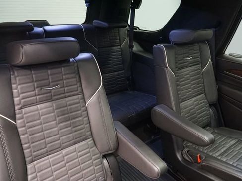 Used 2023 Cadillac Escalade Sport Platinum w/ LPO, ONYX Package AWD/4WD image 22