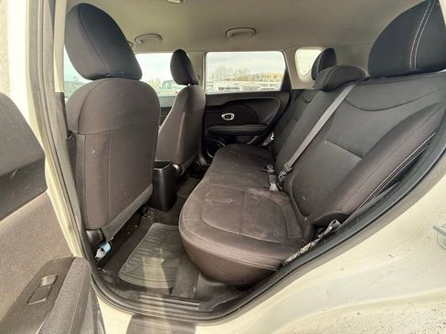 Used 2016 Kia Soul Base image 7