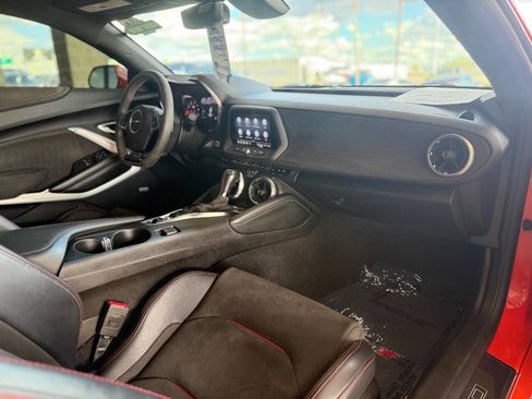 Used 2021 Chevrolet Camaro ZL1 image 44