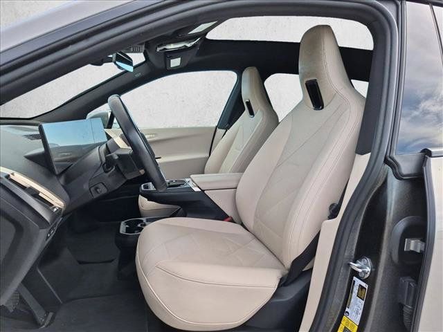 Certified 2024 BMW iX xDrive50 w/ Premium Package AWD/4WD image 17
