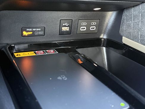 Certified 2025 Toyota Camry XLE image 26