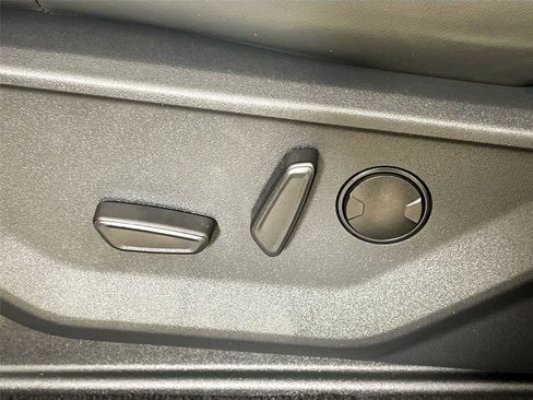 Used 2025 Ford Expedition Active AWD/4WD image 23