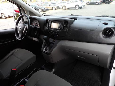 Used 2019 Nissan NV200 SV w/ Navigation Package image 19