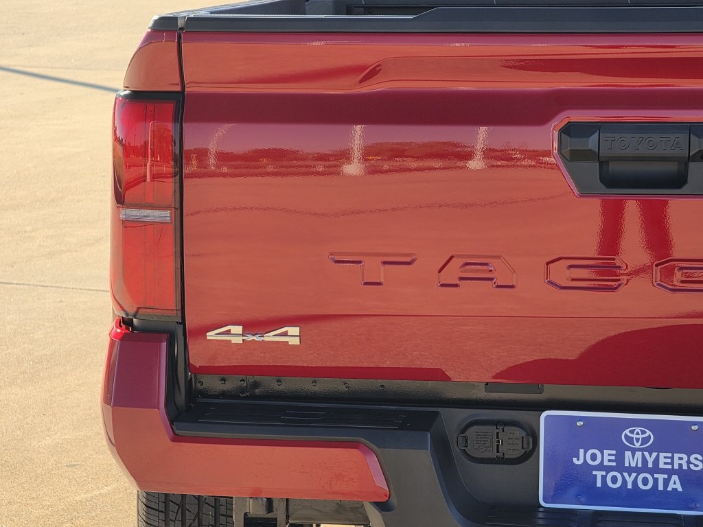 Used 2026 Toyota Tacoma SR5 AWD/4WD image 10