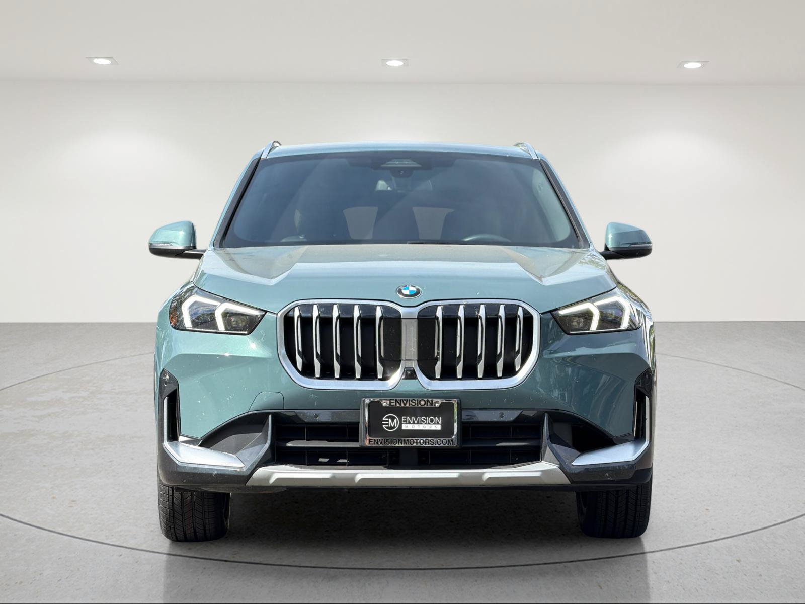 Used 2025 BMW X1 xDrive28i w/ Premium Package AWD/4WD image 8