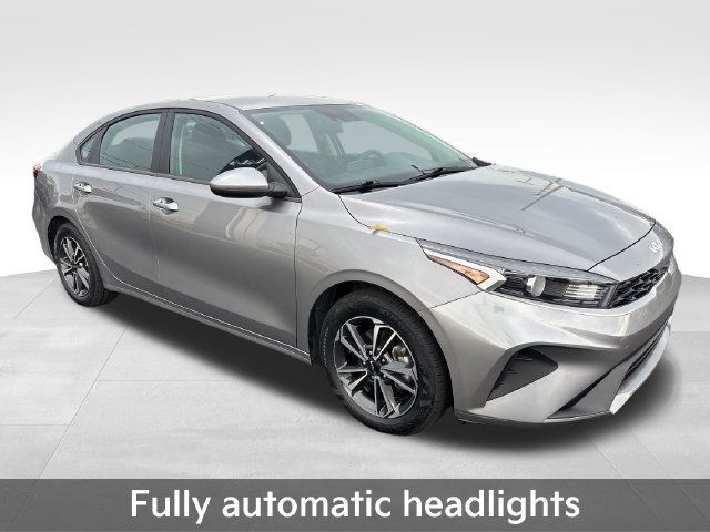 Used 2024 Kia Forte LXS FWD image 10
