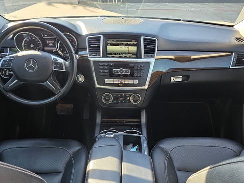 Used 2014 Mercedes-Benz ML 350 2WD w/ Premium 1 Package image 32