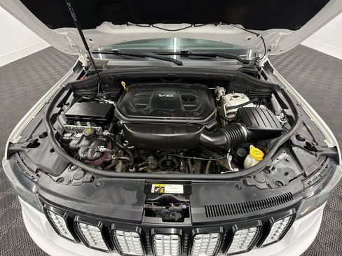Used 2017 Jeep Grand Cherokee Altitude RWD image 31
