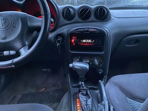 Used 2003 Pontiac Grand Am SE image 12