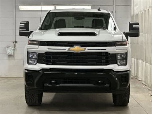 Used 2024 Chevrolet Silverado 2500 Custom w/ Custom Convenience Package image 28
